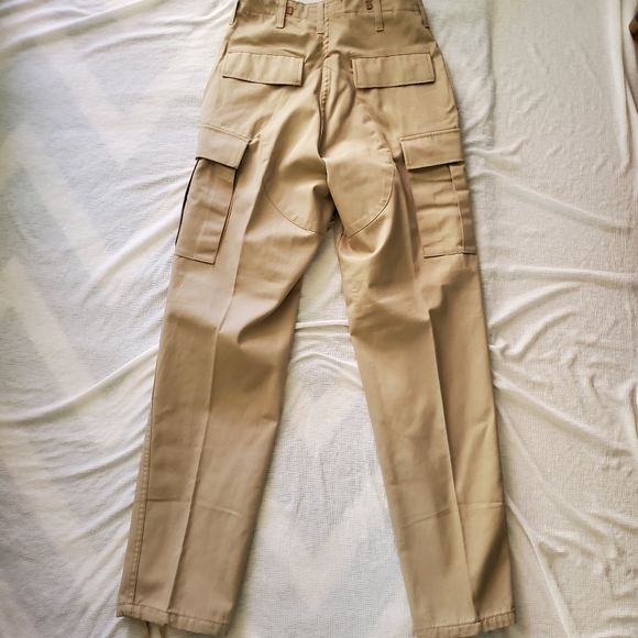 ***3/$30*** Like New Men's Propper Tactical Khakis - Picture 5 of 9